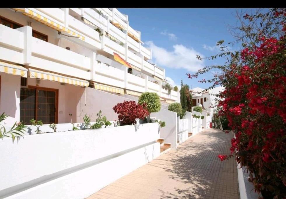 Garden City Apartment Privado Playa Feñabe Extérieur photo